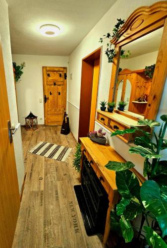 Tann Apartment | Modern trifft Antik