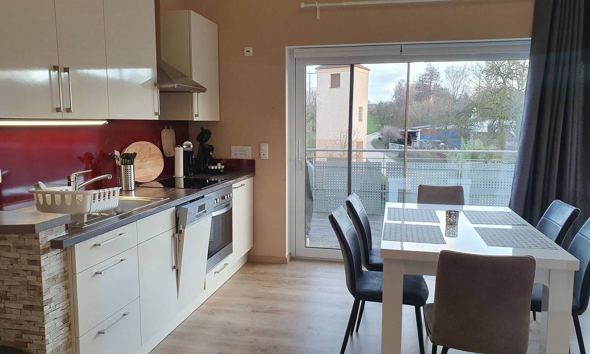 Weiltingen Apartment | Modern vacation apartment 5 pers. with sauna, balcony and e-charging station
