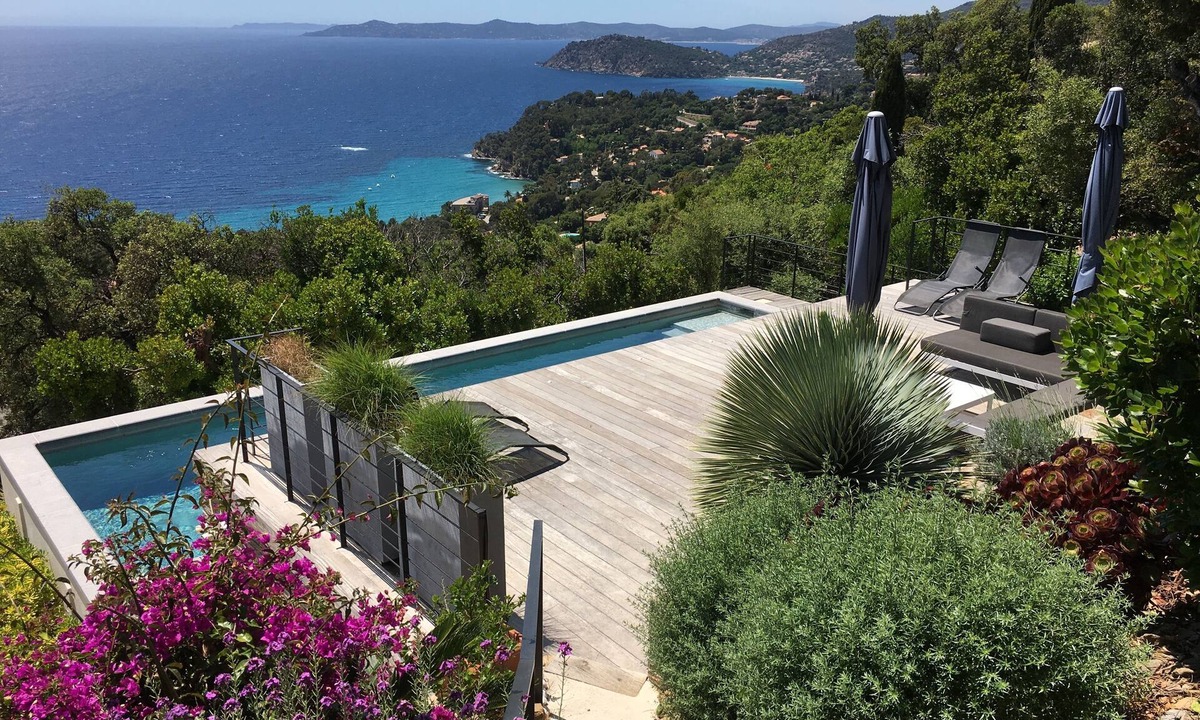 Le Rayol Villa | Modern villa with stunning sea view,luxurious comfort,5 bedrooms,3 bathrooms,11P
