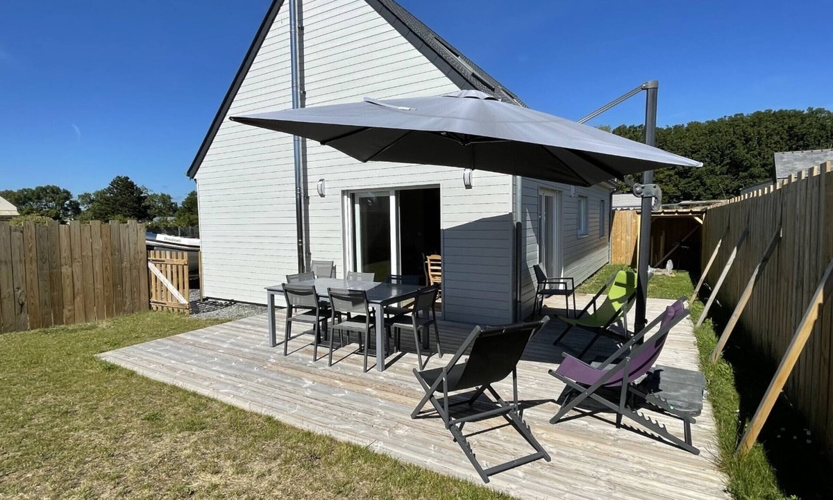 Saint-Pair-sur-Mer House | Modern Villa with Terrace, Garden, Parking, Near Beach – Free WiFi