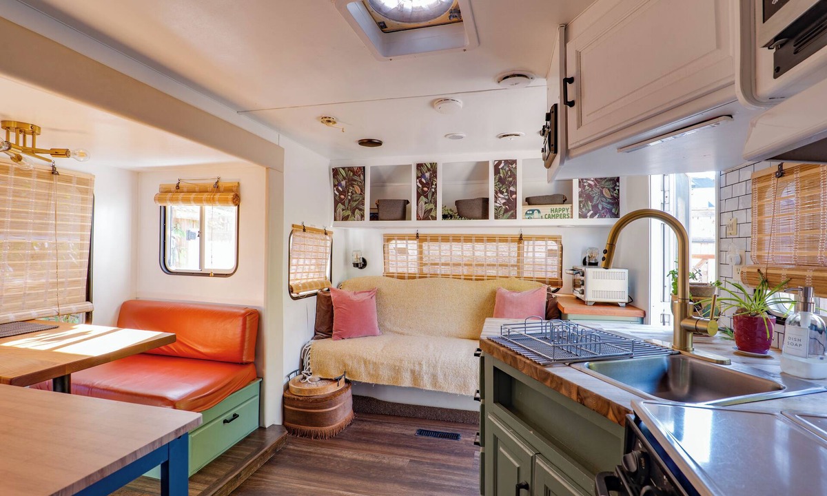 Southeast Eugene House | Modern Vintage Camper w/Peaceful Private Yard
