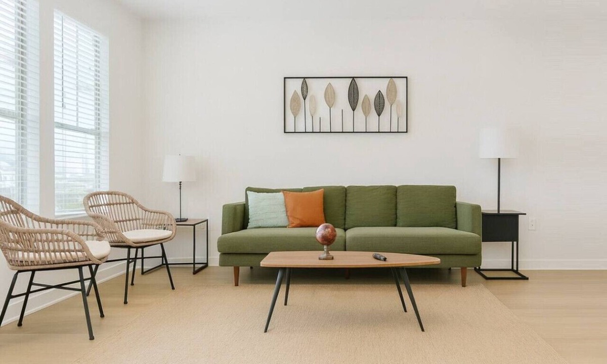 Sherman Apartment | Modern WorkerFriendly Home w/Gym | A+Location