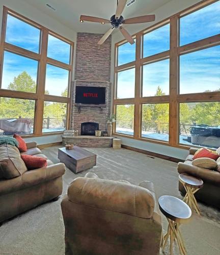 Zion National Park East Entrance House | Modern Zion Mountain Escape with Hot Tub and Views
