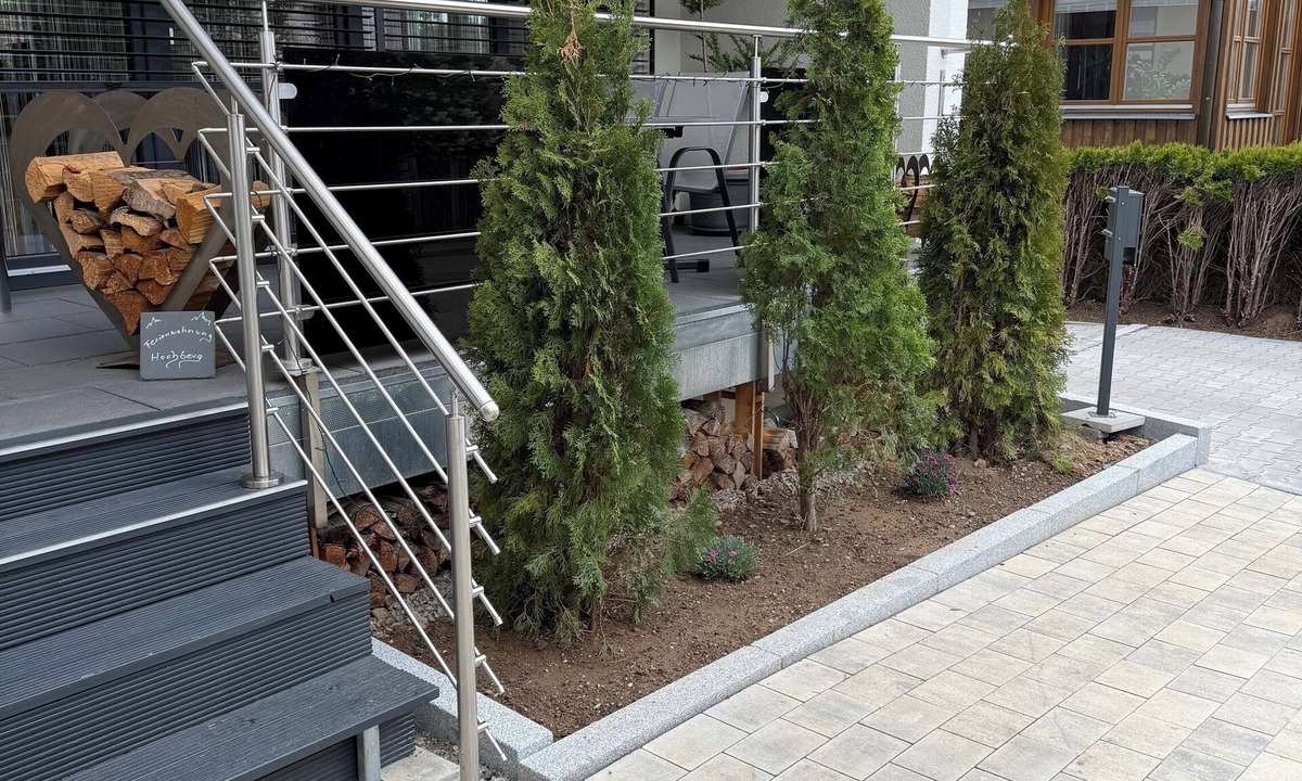 Pleystein Apartment | Moderne Ferienwohnung Hochberg mit Balkon