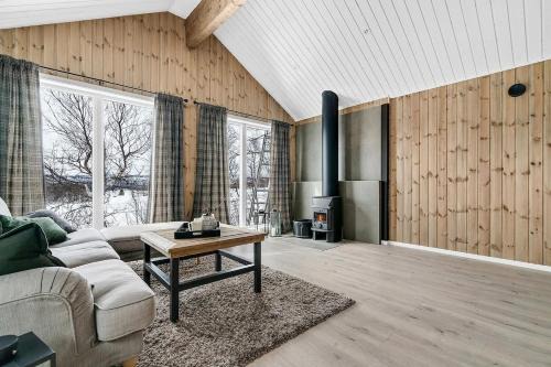 Sorreisa House | Modernized standalone cabin Sørreisa - Bardufoss