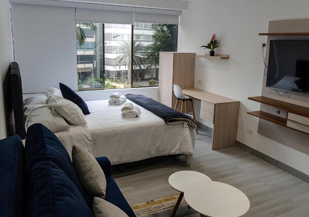 Miraflores Apartment | Moderno 2BR Center Miraflores- Balta 301