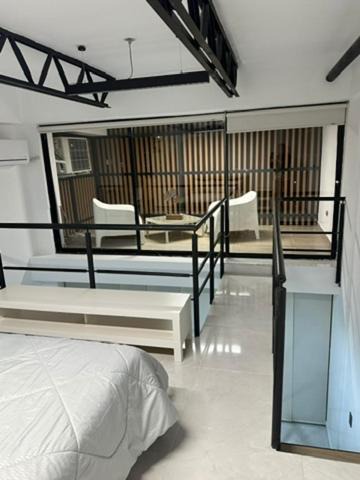 Granada Apartment | Moderno loft en el oeste