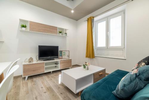 Cervantes Apartment | Moderno Palacete Centro Granada