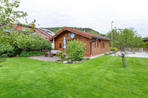 Elmstein House | Moi Holzhaisel