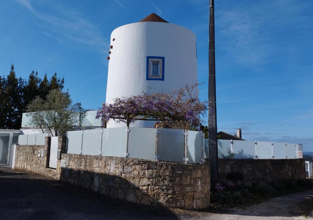 Caldas da Rainha House | Moinho Branco (molen)