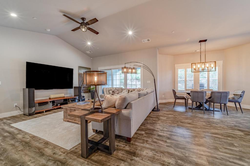 McKinleyville House | Mojo's Dojo