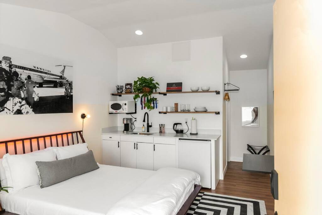 Chandler Apartment | Molokoni Studio suite liʻiliʻi