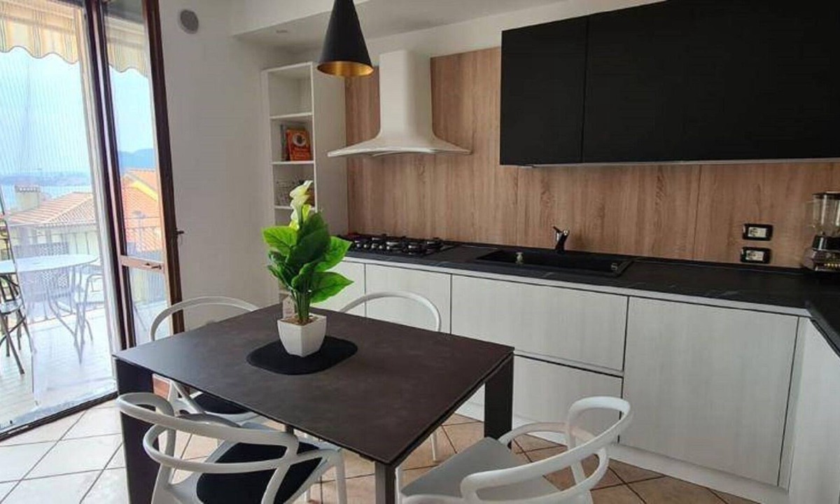 Predore Apartment | Monalba Holiday Apartment on Lake Iseo with 3 bedrooms