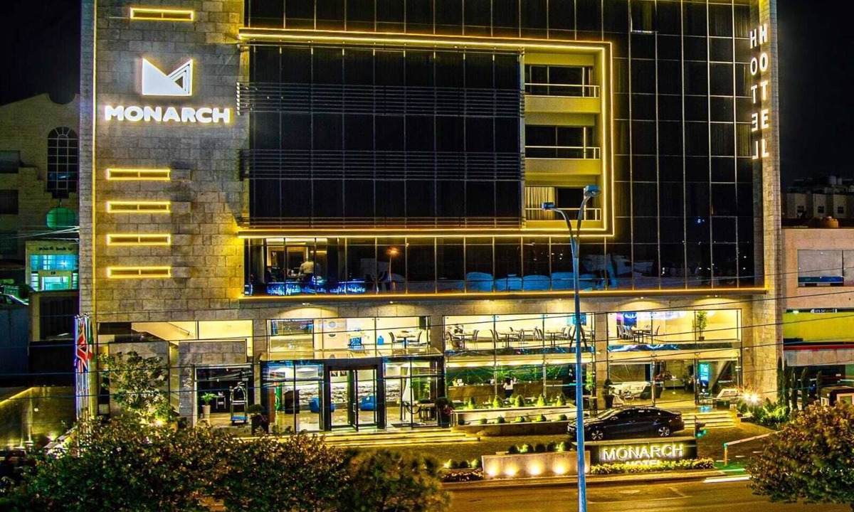 Al Jubeiha Hotel | Monarch Hotel Amman