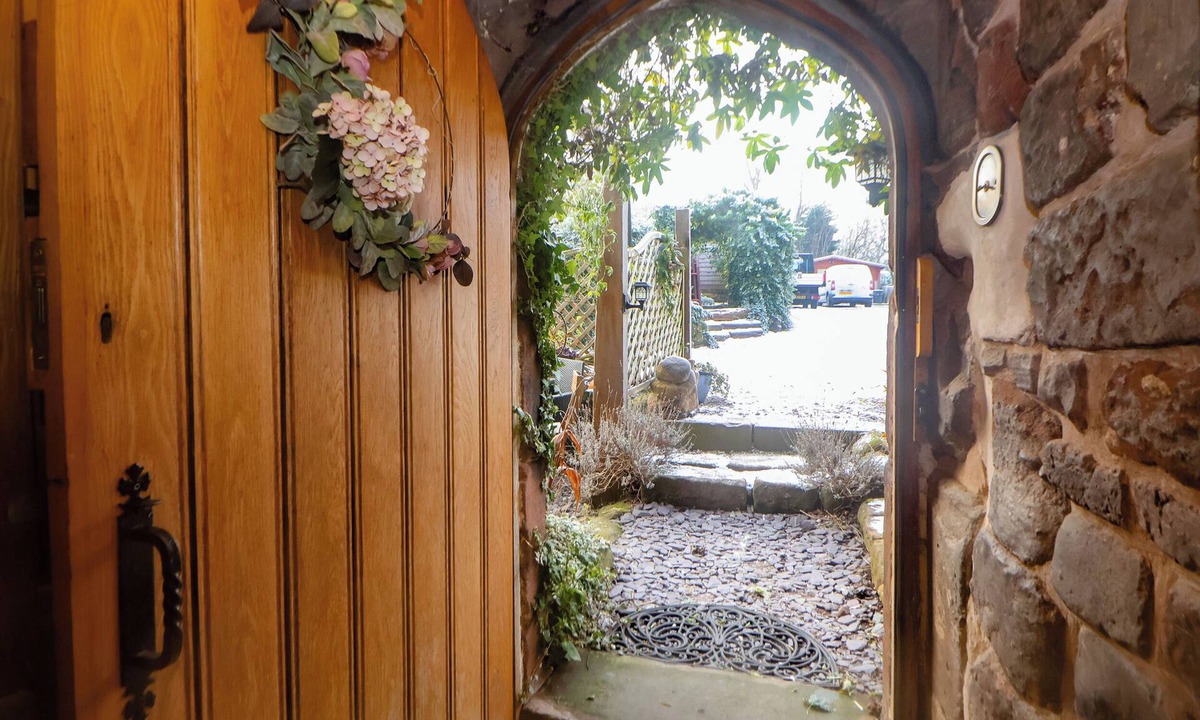 Hapsford Cottage | Monastery Hall
