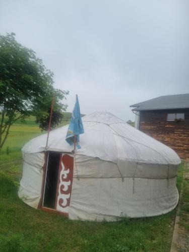 Armaseni Noi Resort | Mongol champing