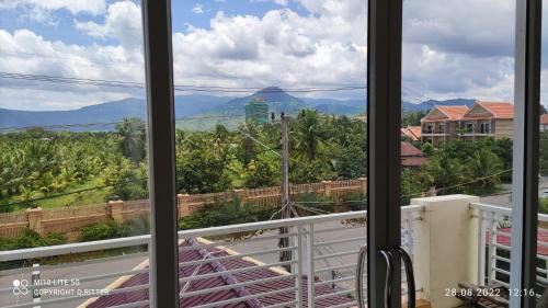 Kampot Hotel | Monica Guesthouse