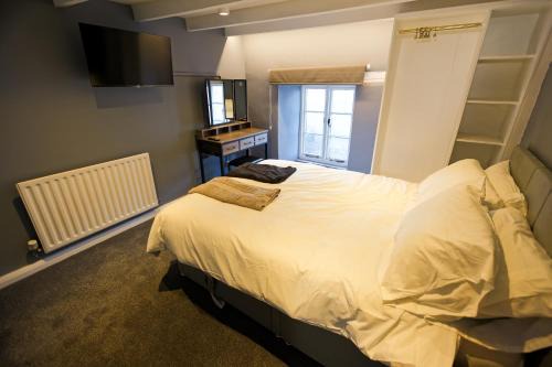 Towcester Hotel | Monk and Tipster