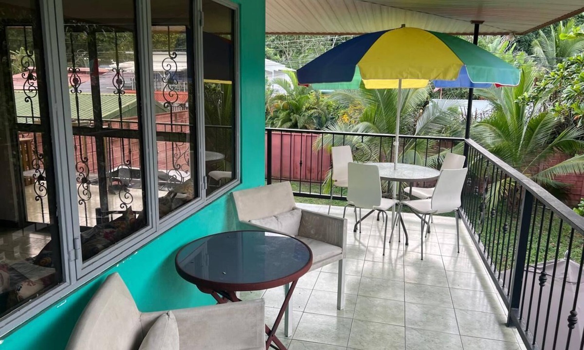 Cahuita Apartment | MONKEY VIEW: Relaxed Quiet Secure Get Away from the Pto Viejo party + Location!