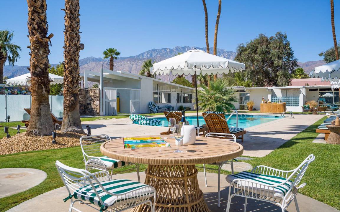 Desert Park Estates House | Monkey Tree Hotel 10