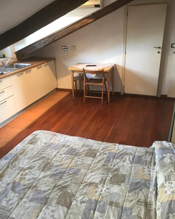 Historic Centre Apartment | Mono Bianco