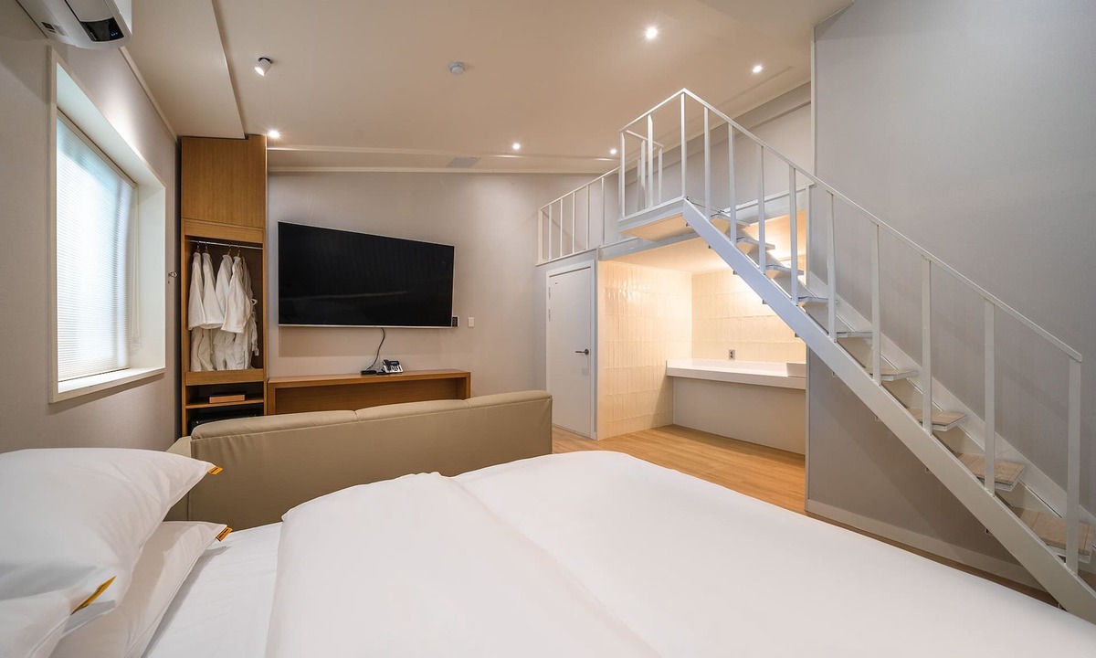 Ingye-dong Hotel | Mono Hotel