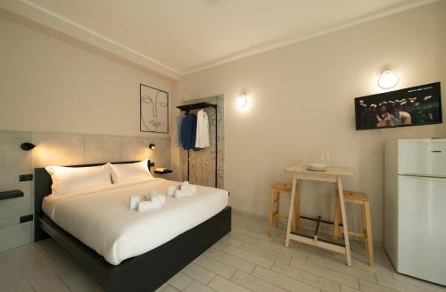Barona Apartment | Monolocale X 2 con balcone e cucina - Famagosta