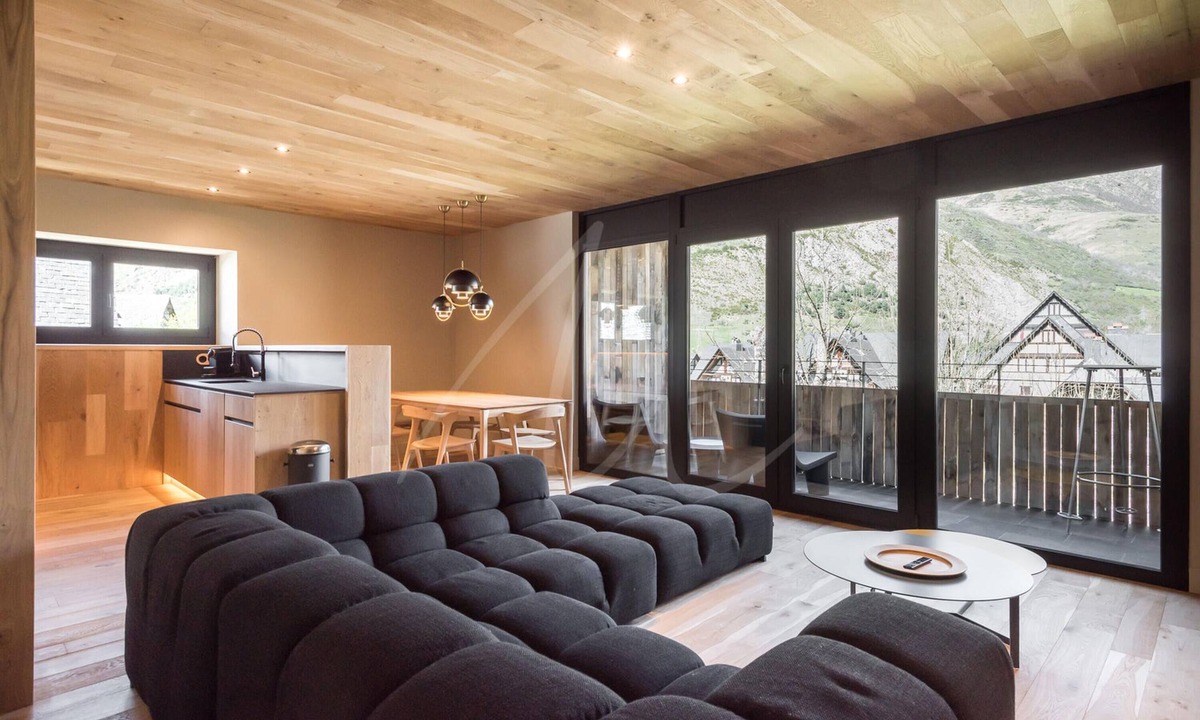 Arties Apartment | Montardo