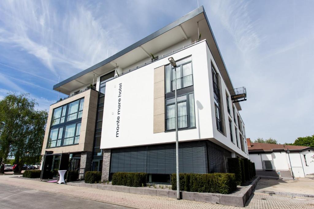Andernach Hotel | monte mare SAUNA-SPA-SPORTS-HOTEL