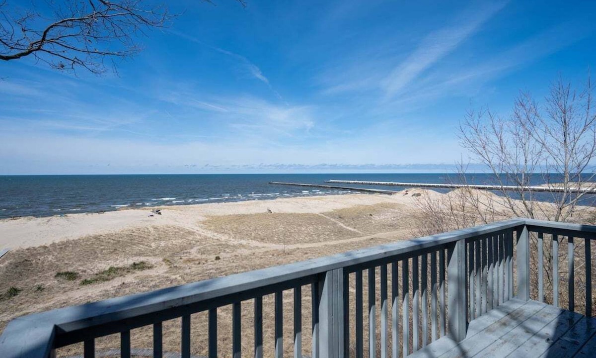 Port Sheldon House | Montello Shores (Pets Considered)