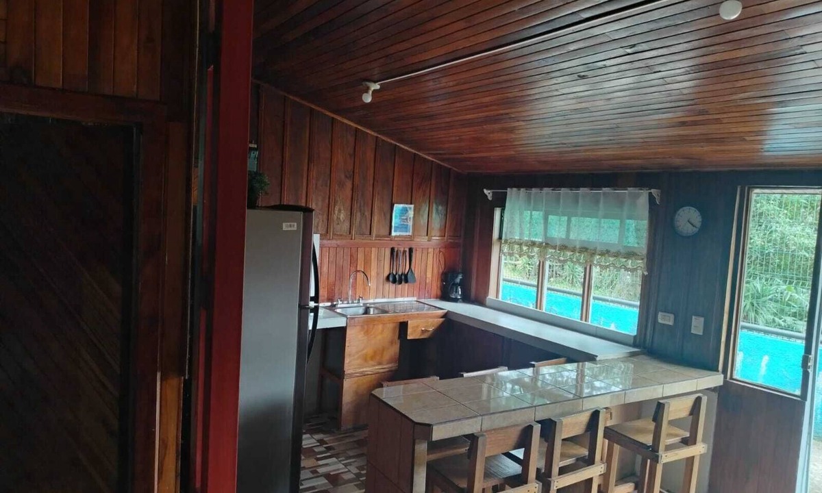 Monteverde Bed & Breakfast | Monteverde Monkey 3 Bedroom Casita