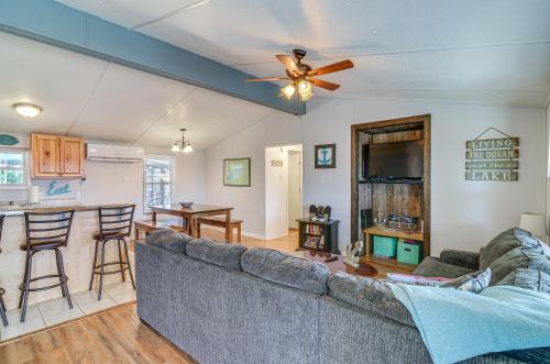 Monticello House | Monticello Home w/Deck & Fire Pit < 1 Mi to Water