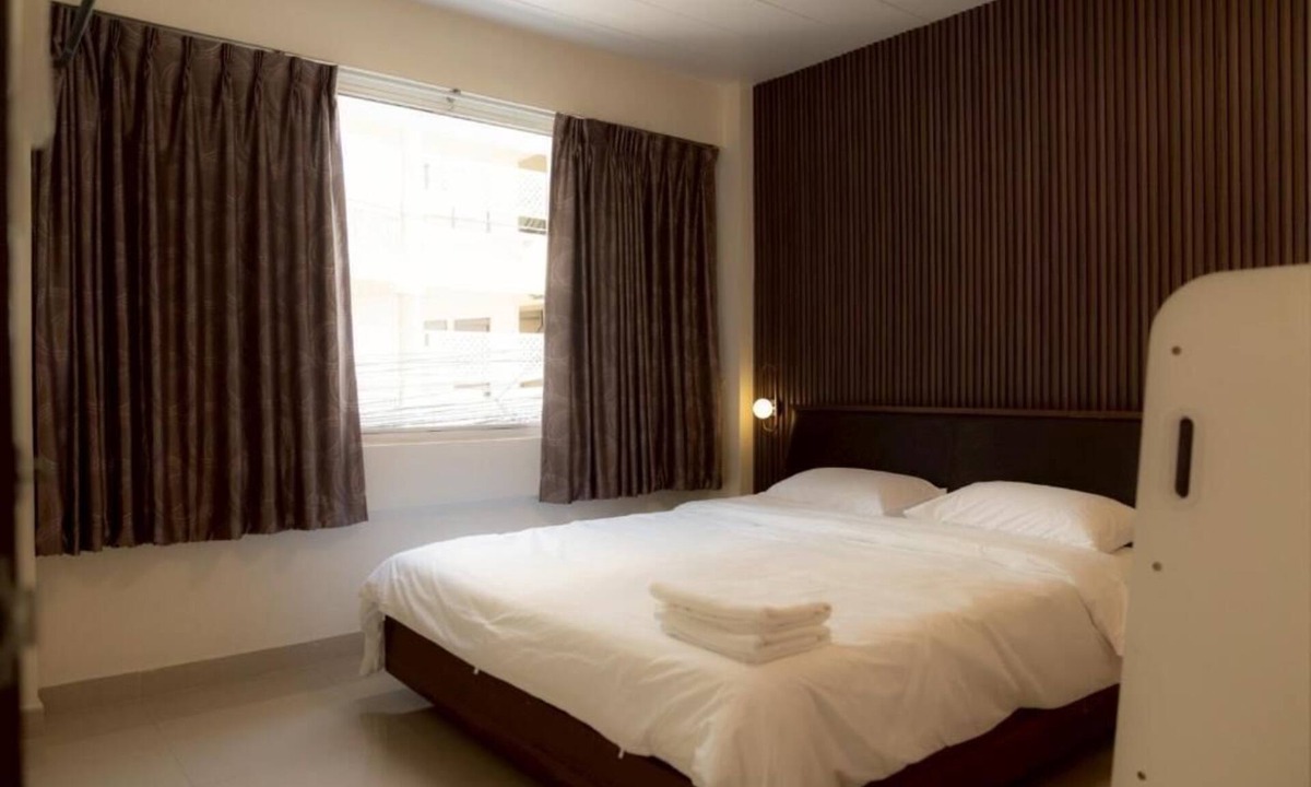 Ratchathewi Hotel | Monument Stay