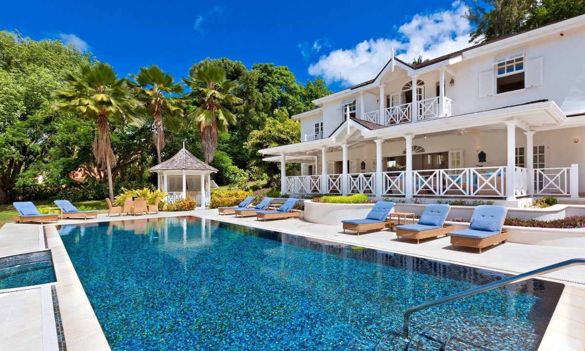 Holder's Hill Villa | Moon Dance | a stunning 6 bedroom villa set in the heart of Barbados.