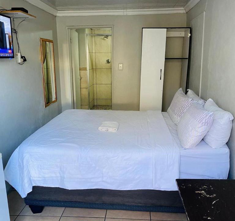 Universitas House | Moonlight Guesthouse 2