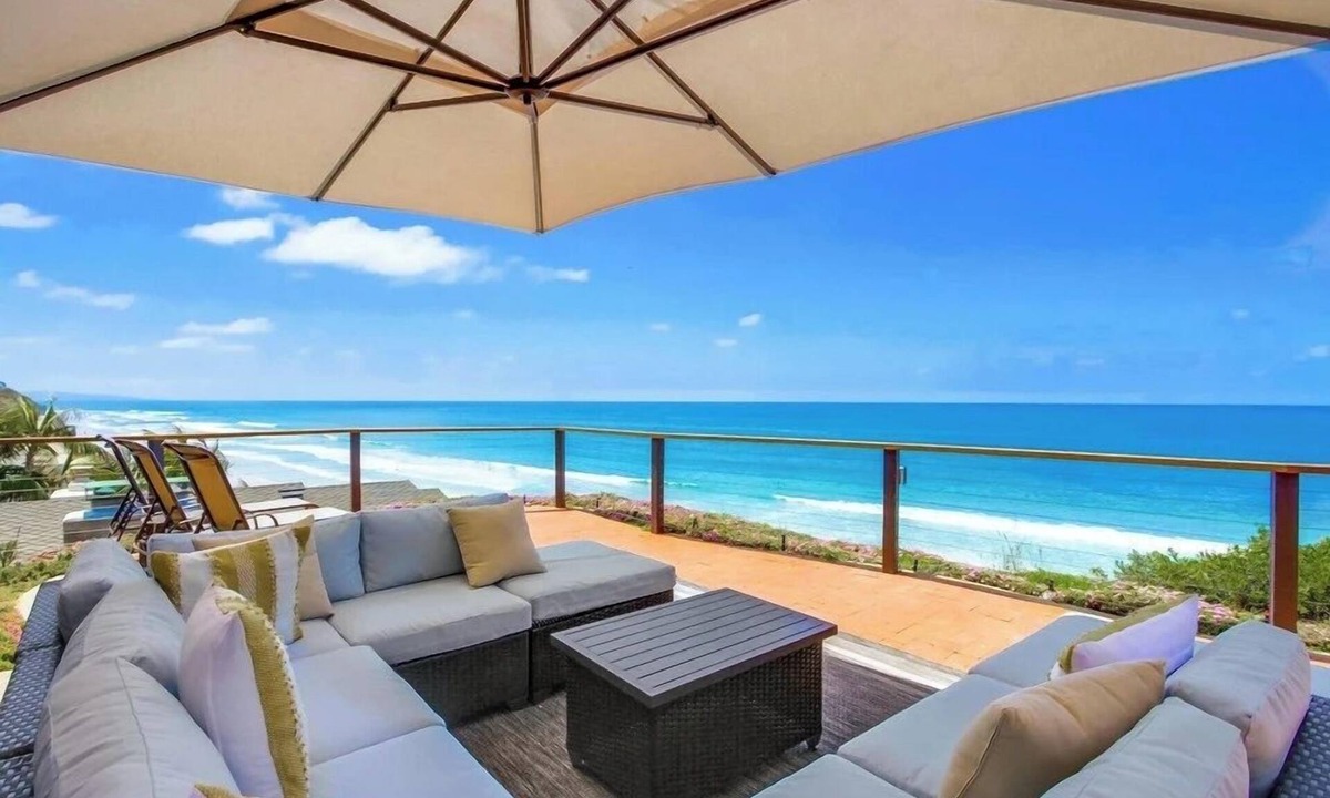 Encinitas House | Moonlight Seaside Retreat | Oceanfront Living in Encinitas