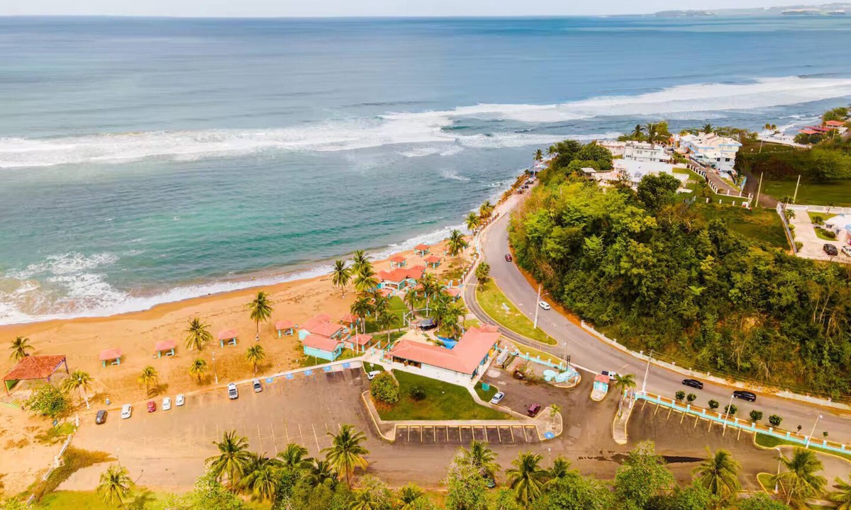 Aguada House | MoonSet Private Pool, 2 min from Beach - 7 Guests