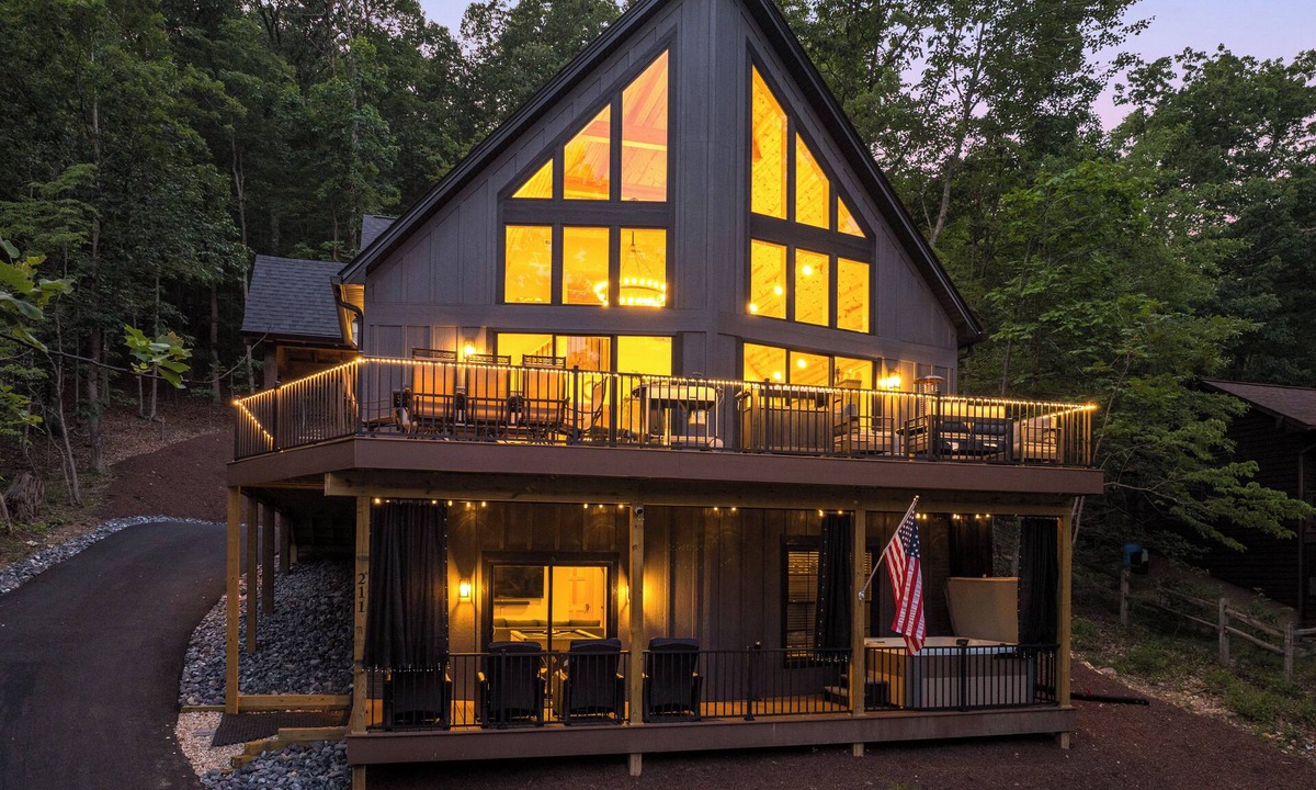Massanutten Ski Chalet | Moonstone Escape - Managed by Gr8Escapes