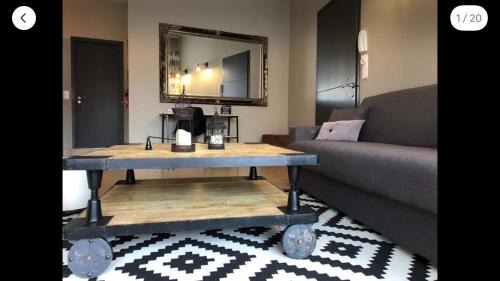 Mytilene Apartment | Moonstone house B