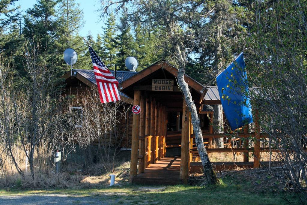 Anchor Point Cabin | Moose Cabin