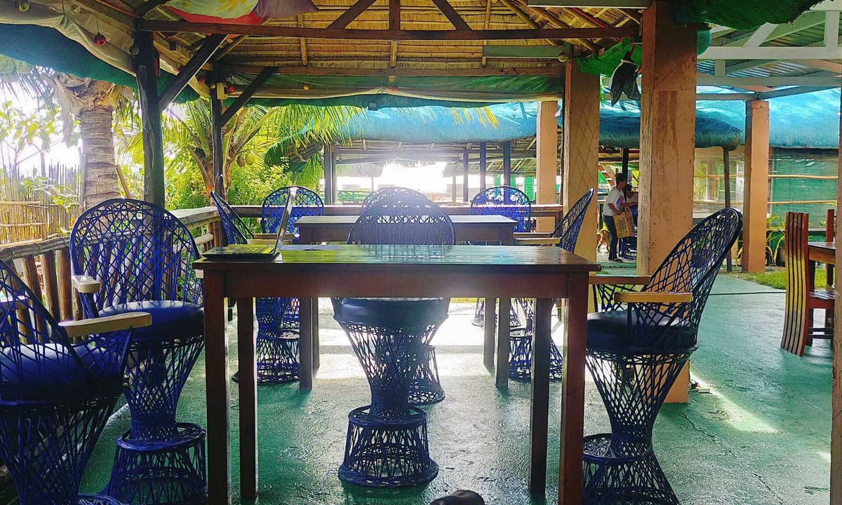 San Narciso Hotel | MOPE Beach Resort