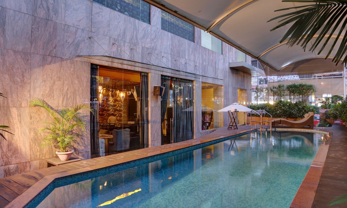 Sector 18 Hotel | Mosaic Original, Noida