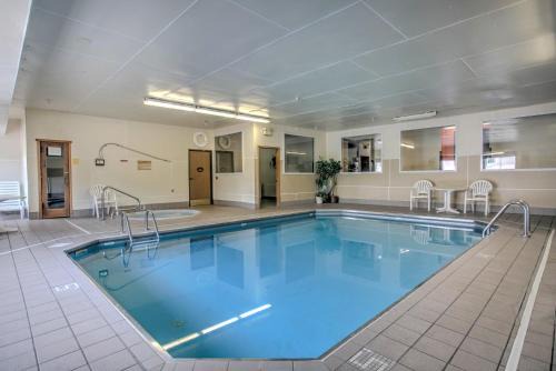 Bozeman Hotel | Motel 6-Bozeman, MT