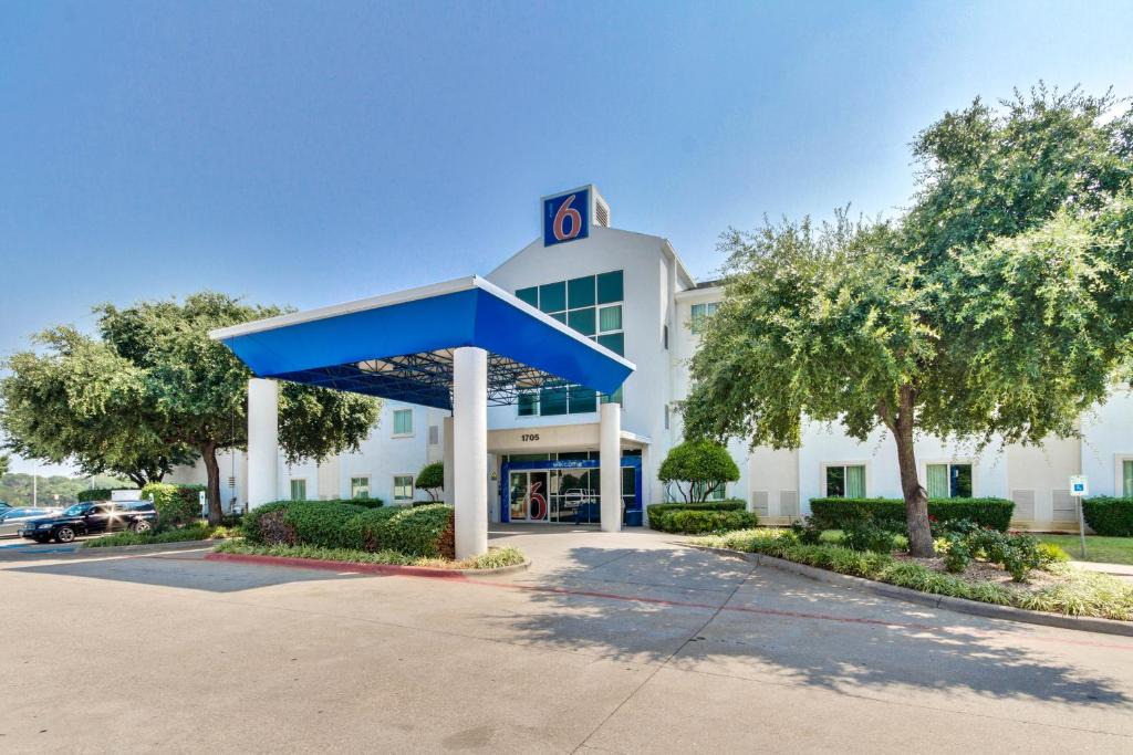 Lewisville Hotel | Motel 6-Lewisville, TX - Dallas