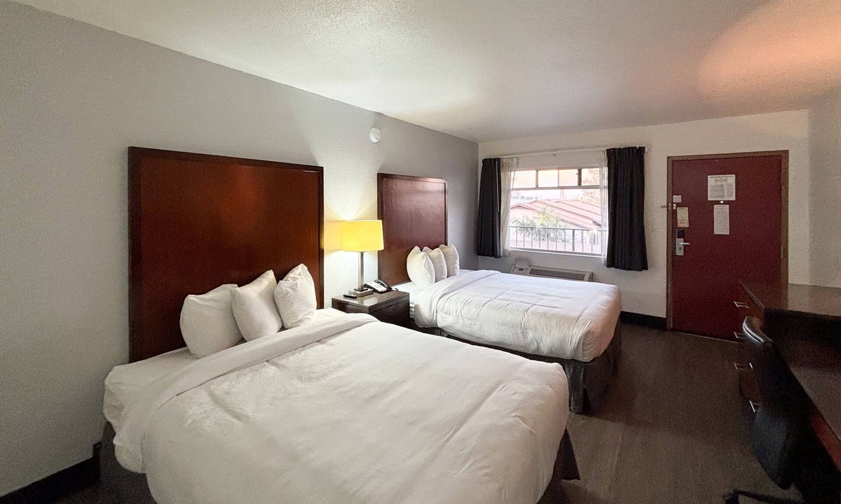Mesa Hotel | Motel 6 Mesa, AZ - Downtown