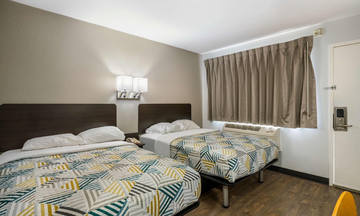 Sandston Hotel | Motel 6 Sandston, VA - Richmond, Va