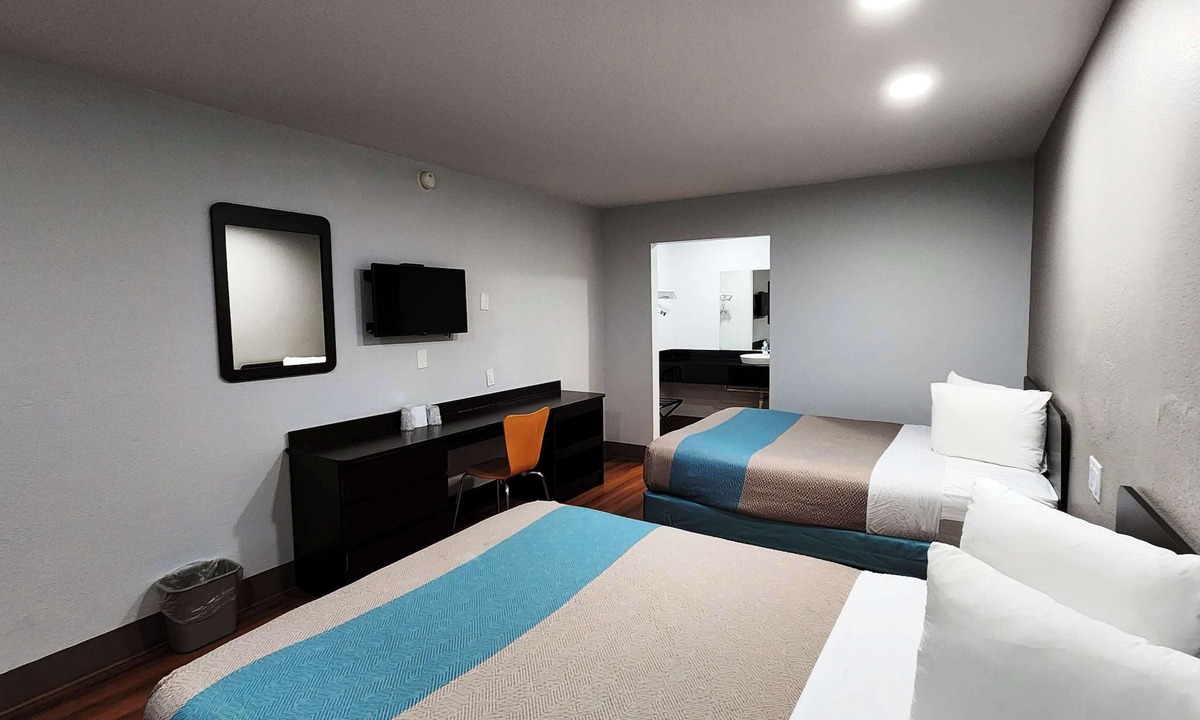 Webster Hotel | Motel 6 Webster, TX - Houston - Nasa Lake