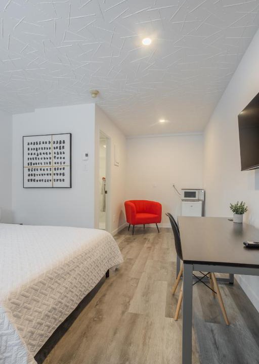 Brossard Hotel | Motel Champlain