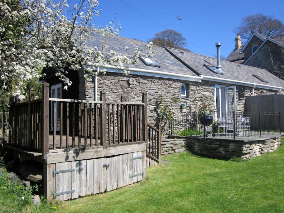 Newcastle Emlyn House | Mount Barn
