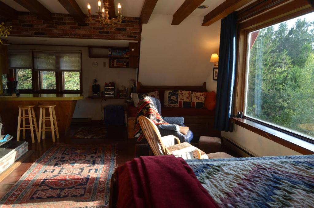 Sheffield House | Mount Harmony Farm Guest House
